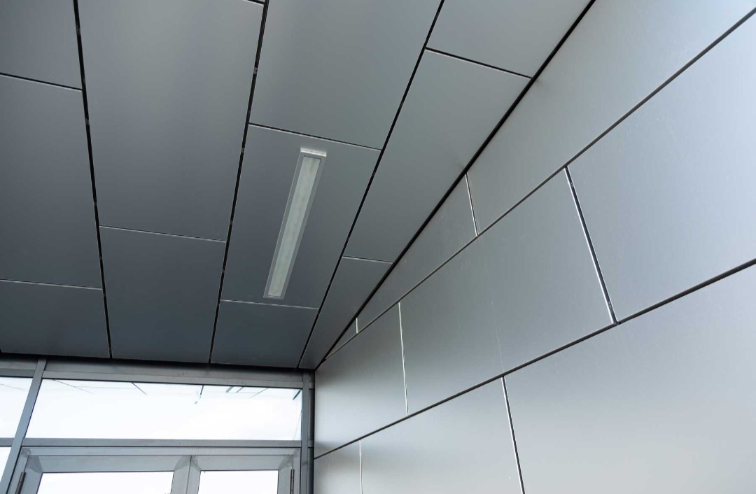 بهترین قیمت تایل آلومینیومی ساده ای جی وی در 18آذر ۱۴۰۴