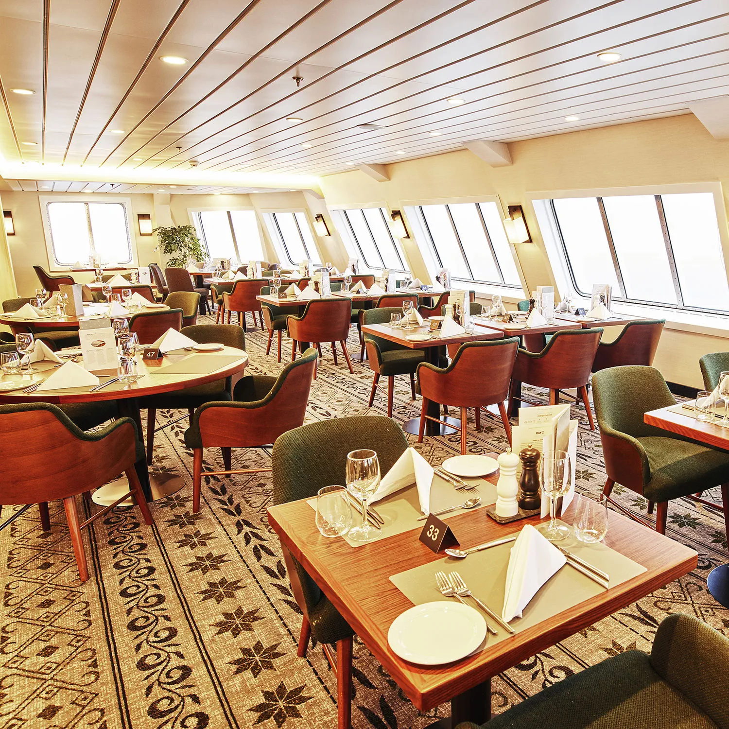 از دامپا آلومینیومی سقف کاذب در سقف چه فضاهایی استفاده میشود ؟