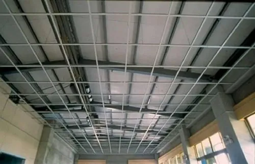 سقف کاذب تایل آلومینیومی با مدل نمایان  به چه سازه ایی نیاز دارد ؟ و چگونه نصب میشود ؟
