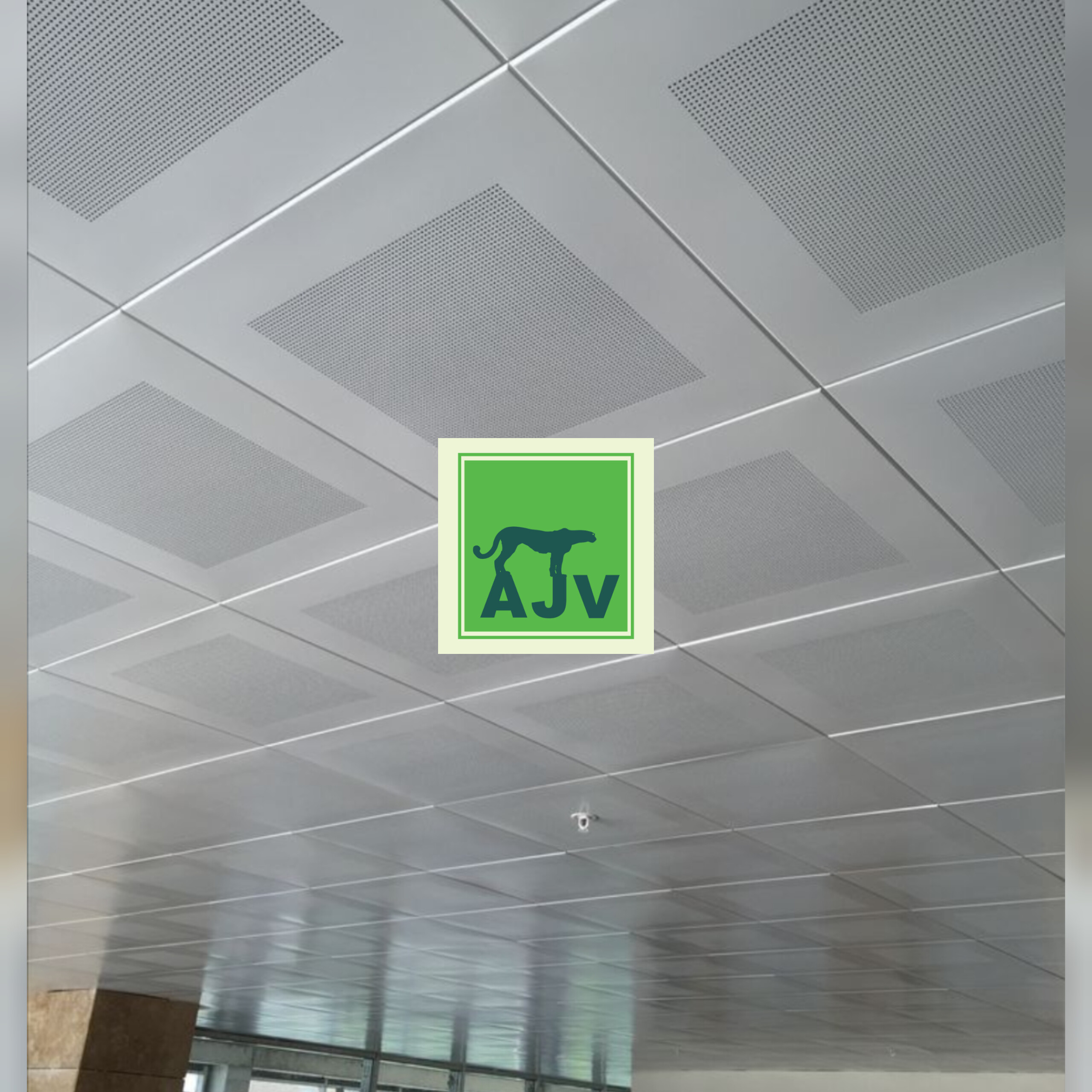 قیمت تایل الومینیومی وسط پانچ در 18آذر ۱۴۰۴